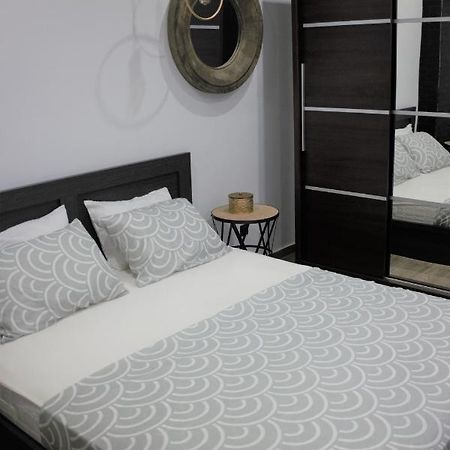 Zen Luxury Living Apartment เทสซาโลนิกิ ภายนอก รูปภาพ